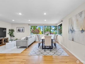 17127 NE 8th Place, Bellevue WA 98008