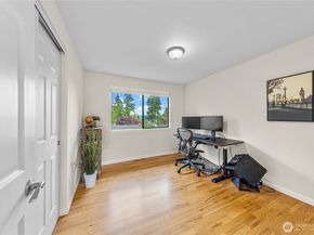 17127 NE 8th Place, Bellevue WA 98008
