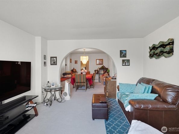 911 Martin Luther King Jr Way, Seattle WA 98122