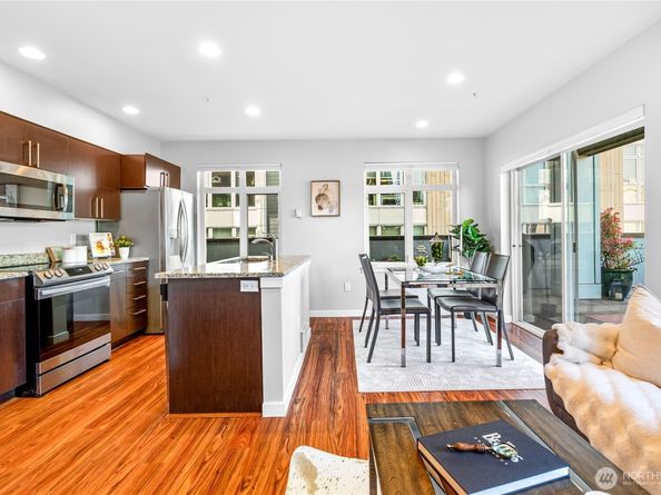5615 24th Avenue NW 24, Seattle WA 98107