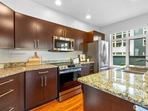 5615 24th Avenue NW 24, Seattle WA 98107