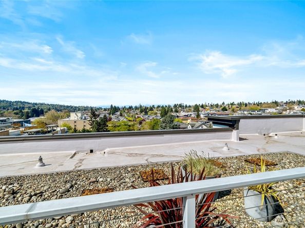 5615 24th Avenue NW 24, Seattle WA 98107