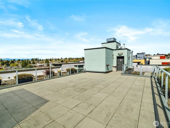 5615 24th Avenue NW 24, Seattle WA 98107
