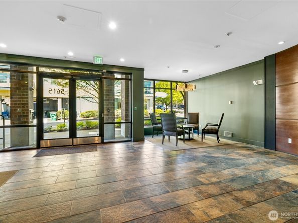 5615 24th Avenue NW 24, Seattle WA 98107