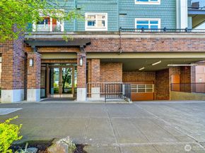 5615 24th Avenue NW 24, Seattle WA 98107