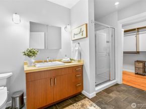 5615 24th Avenue NW 24, Seattle WA 98107