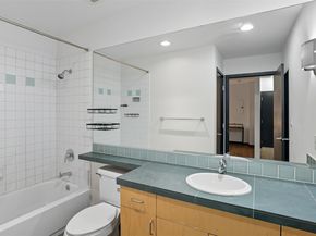 2716 Elliott Avenue 404, Seattle WA 98121