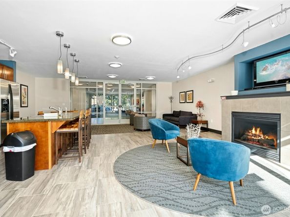 375 Kirkland Avenue 203, Kirkland WA 98033