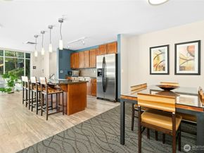 375 Kirkland Avenue 203, Kirkland WA 98033