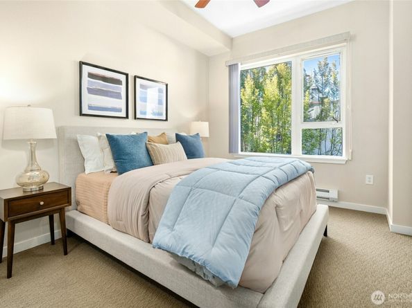 375 Kirkland Avenue 203, Kirkland WA 98033