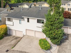 1400 Bellevue Way SE 4, Bellevue WA 98004