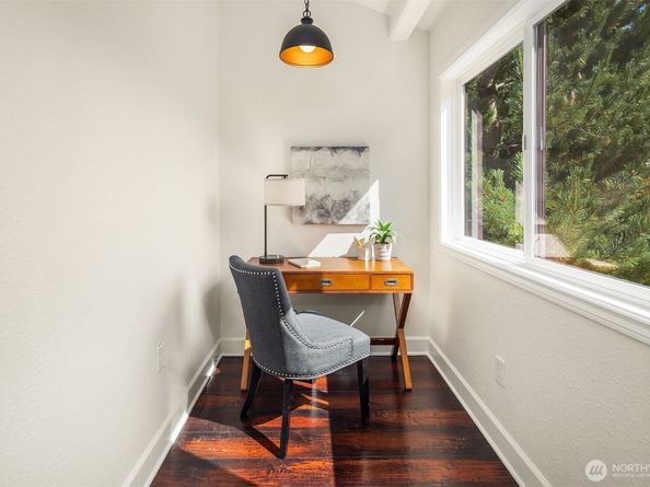 1400 Bellevue Way SE 4, Bellevue WA 98004