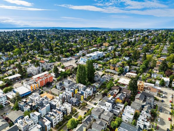 6730 Alonzo Avenue NW B, Seattle WA 98117