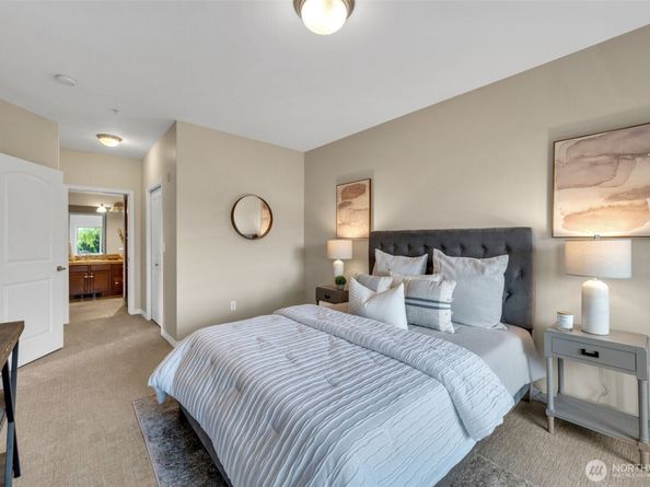 3112 SW Avalon Way 302, Seattle WA 98126