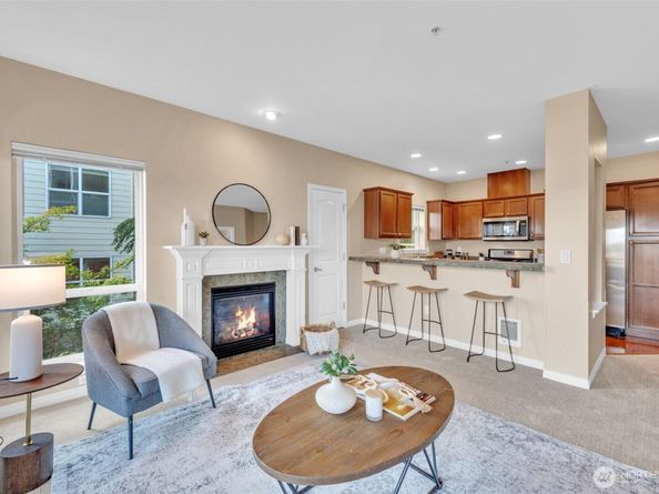 3112 SW Avalon Way 302, Seattle WA 98126