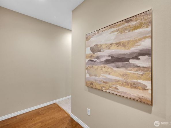 3112 SW Avalon Way 302, Seattle WA 98126