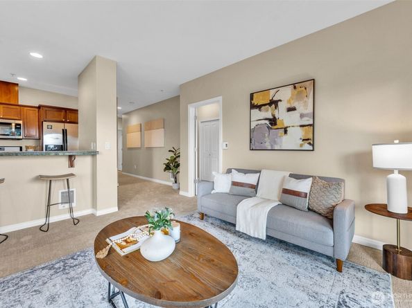 3112 SW Avalon Way 302, Seattle WA 98126