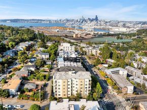 3112 SW Avalon Way 302, Seattle WA 98126