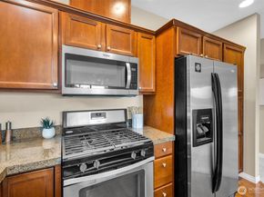 3112 SW Avalon Way 302, Seattle WA 98126