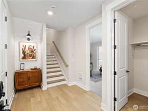 14332 148th Place NE 25, Woodinville WA 98072