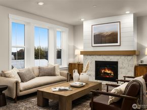 14332 148th Place NE 25, Woodinville WA 98072