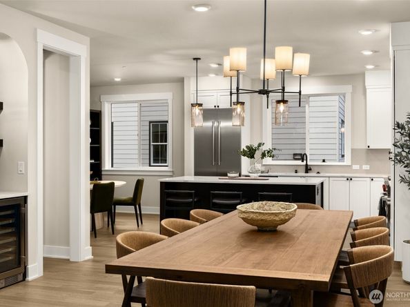 14332 148th Place NE 25, Woodinville WA 98072