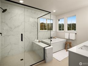 14332 148th Place NE 25, Woodinville WA 98072