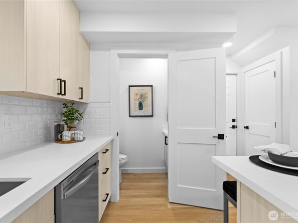 9737 Evanston Avenue N, Seattle WA 98103