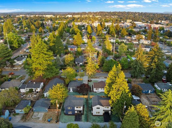 9737 Evanston Avenue N, Seattle WA 98103