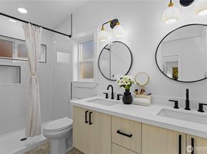 9737 Evanston Avenue N, Seattle WA 98103