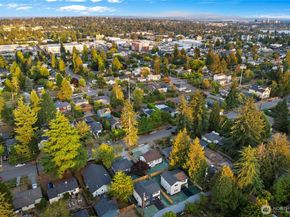 9737 Evanston Avenue N, Seattle WA 98103