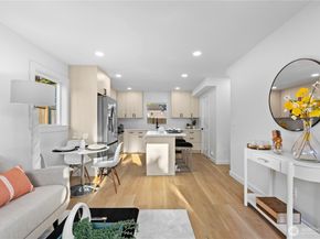 9737 Evanston Avenue N, Seattle WA 98103