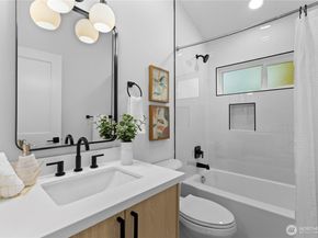 9737 Evanston Avenue N, Seattle WA 98103