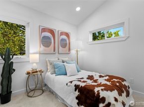 9737 Evanston Avenue N, Seattle WA 98103