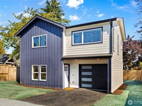 9737 Evanston Avenue N, Seattle WA 98103