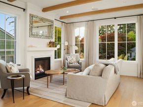 5142 48th Avenue NE, Seattle WA 98105