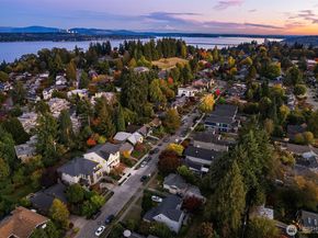 5142 48th Avenue NE, Seattle WA 98105
