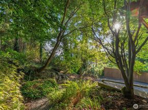 5401 SW Beach Drive Terrace, Seattle WA 98116