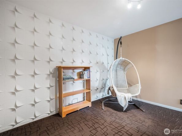 5401 SW Beach Drive Terrace, Seattle WA 98116