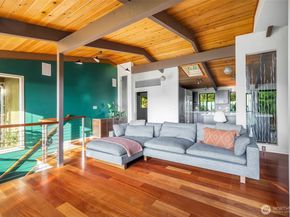 5401 SW Beach Drive Terrace, Seattle WA 98116