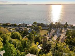 5401 SW Beach Drive Terrace, Seattle WA 98116