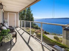 10203 47th Avenue SW C12, Seattle WA 98146