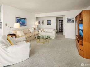 10203 47th Avenue SW C12, Seattle WA 98146