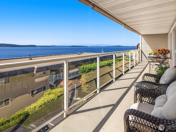 10203 47th Avenue SW C12, Seattle WA 98146
