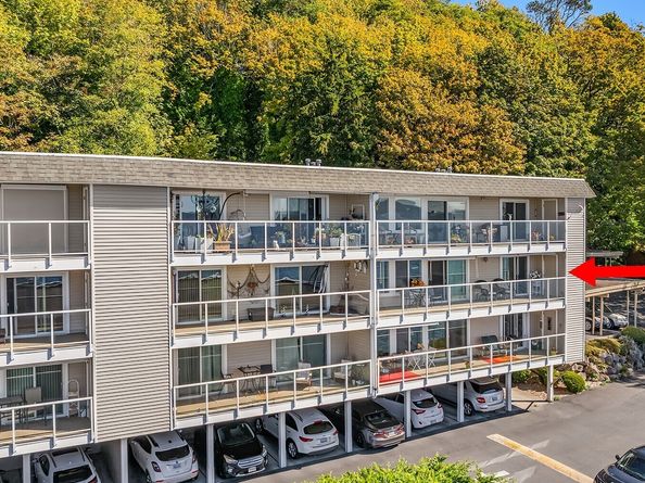 10203 47th Avenue SW C12, Seattle WA 98146