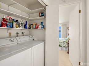 10203 47th Avenue SW C12, Seattle WA 98146