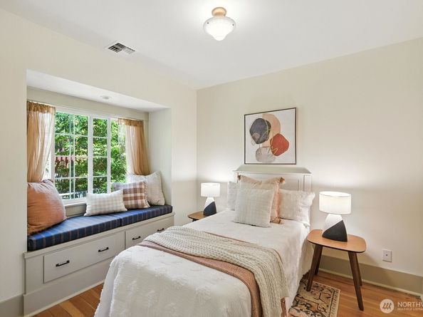 7936 29th Avenue SW, Seattle WA 98126