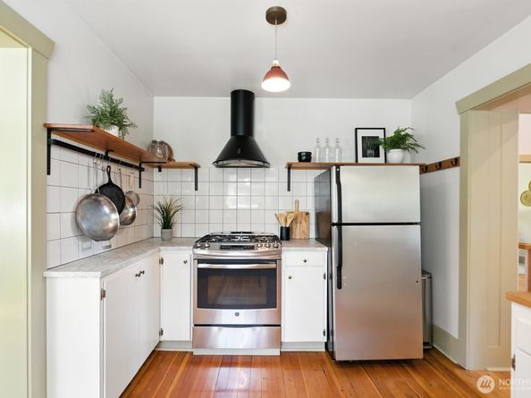 7936 29th Avenue SW, Seattle WA 98126
