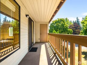 17425 119th Lane SE D30, Renton WA 98058