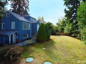 19727 Locust Way, Lynnwood WA 98036